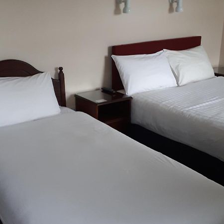 גלוואיי Bay View Guesthouse מראה חיצוני תמונה