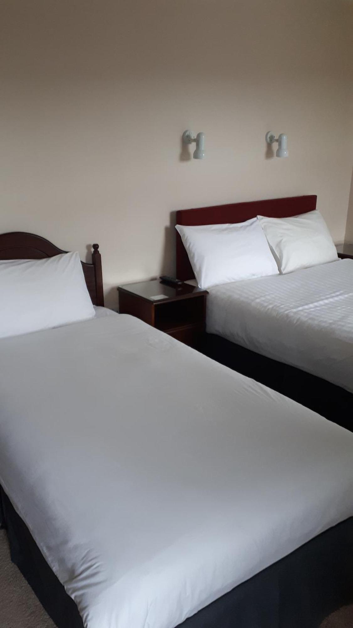 גלוואיי Bay View Guesthouse מראה חיצוני תמונה